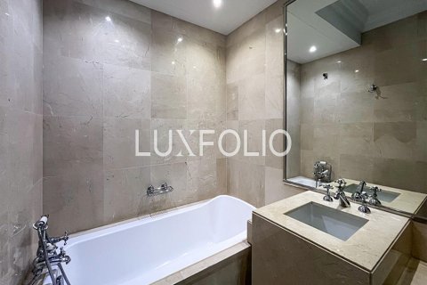 Apartamento en Downtown Dubai (Downtown Burj Dubai), Dubai, 3 dormitorios, 355 m², № 45824 - foto 18
