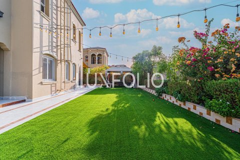 Adosado en Dubai Land, Dubai, 3 dormitorios, 374 m², № 45817 - foto 3