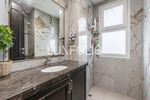 Adosado en Dubai Land, Dubai, 3 dormitorios, 374 m², № 45817 - foto 20