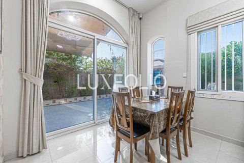 Adosado en Dubai Land, Dubai, 3 dormitorios, 374 m², № 45817 - foto 11