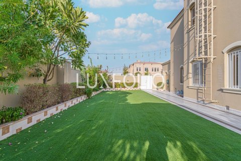 Adosado en Dubai Land, Dubai, 3 dormitorios, 374 m², № 45817 - foto 4