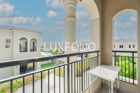 Adosado en Dubai Land, Dubai, 3 dormitorios, 374 m², № 45817 - foto 16