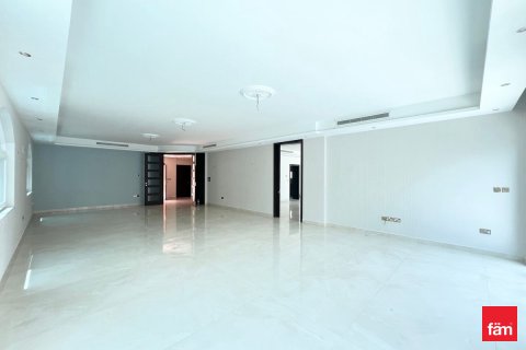 Villa in Dubai 5 bedrooms, 953.9 sq.m. № 49376 - photo 4