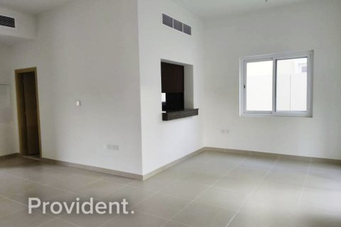 Villa in Dubai Land, Dubai 3 bedrooms, 325 sq.m. № 1832 - photo 3