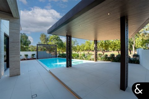 Villa in Jumeirah Golf Estates, Dubai 5 bedrooms, 874 sq.m. № 91532 - photo 3