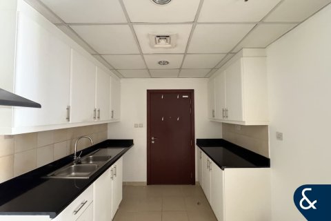 Apartment in Shams, Jumeirah Beach Residence, Dubai 3 bedrooms, 175 sq.m. № 91538 - photo 6