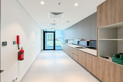 Apartment in Dubai South (Dubai World Central), Dubai 3 bedrooms, 172 sq.m. № 109022 - photo 5