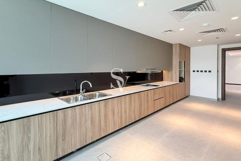 Apartment in Dubai South (Dubai World Central), Dubai 3 bedrooms, 172 sq.m. № 109022 - photo 6