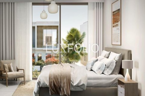 Townhouse in The Valley, Dubai 3 bedrooms, 174 sq.m. № 45695 - photo 19