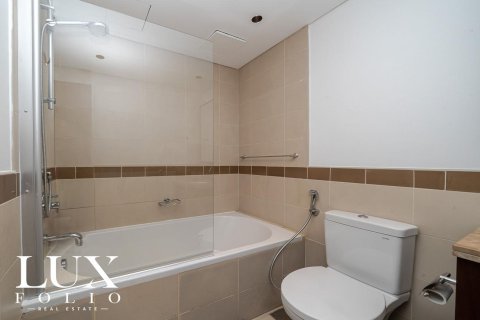 Apartment in 29 Burj Boulevard, Downtown Dubai (Downtown Burj Dubai), Dubai 1 bedroom, 74 sq.m. № 45694 - photo 18