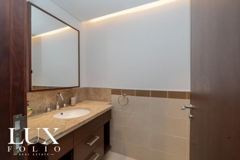 Apartment in 29 Burj Boulevard, Downtown Dubai (Downtown Burj Dubai), Dubai 1 bedroom, 74 sq.m. № 45694 - photo 16