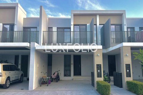 Adosado en Elan, Tilal Al Ghaf, Dubai, 3 dormitorios, 200 m², № 45691 - foto 1