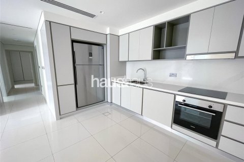 Apartment in EMAAR Beachfront, Dubai Harbour, Dubai 2 bedrooms, 118 sq.m. № 45060 - photo 2