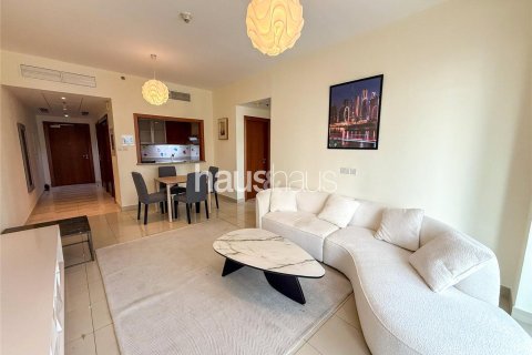 Apartment in Standpoint Towers, Downtown Dubai (Downtown Burj Dubai), Dubai 1 bedroom, 77 sq.m. № 45062 - photo 1
