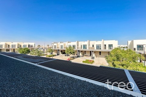 Таунхаус в Dubai South (Dubai World Central), Дубай, 3 спальни, 180.7м², № 120103