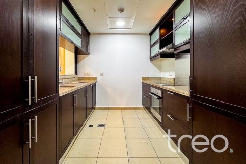 Apartamento en Burj Khalifa, Dubai, 1 dormitorio, 84.17 m², № 120097 - foto 5