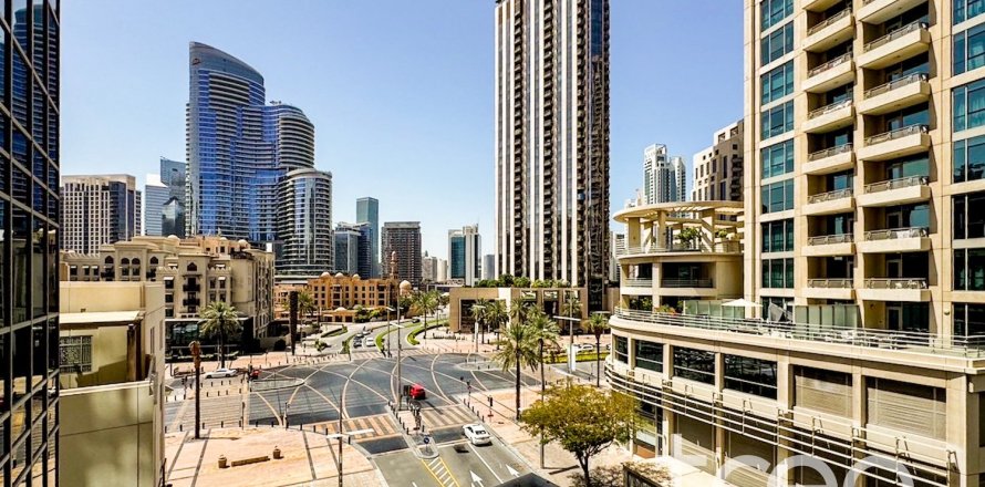 Apartamento en Burj Khalifa, Dubai, 1 dormitorio, 84.17 m², № 120097