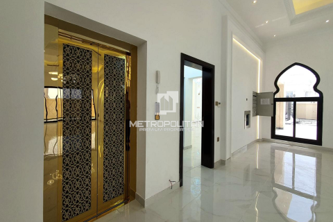 Villa en Dubai Land, Dubai, 7 dormitorios, 725 m², № 14872 - foto 16