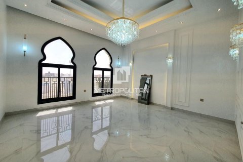 Villa en Dubai Land, Dubai, 7 dormitorios, 725 m², № 14872 - foto 21