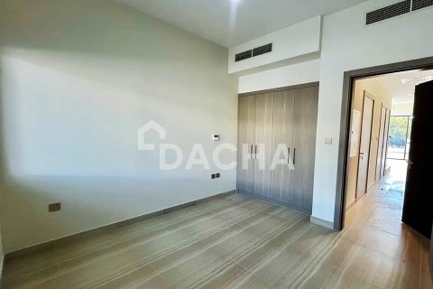 Townhouse in DAMAC Hills (Akoya by DAMAC), Dubai 6 bedrooms, 412 sq.m. № 111600 - photo 4