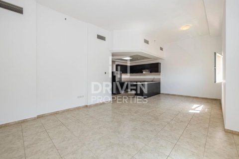 Apartment in The Imperial Residence, Jumeirah Village Triangle, Dubai 2 bedrooms, 165 sq.m. № 20163 - photo 1