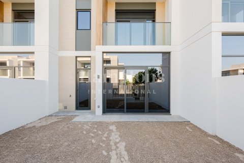 Maison de ville à Ruba, Arabian Ranches 3, Dubai, 3 chambres, 145.84934873 m², № 69322 - photo 1