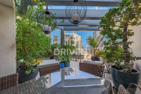 شقة في 29 Burj Boulevard, وسط مدينة دبي, دبي 2 غرف نوم, 168 م² رقم 86228 - صورة 2