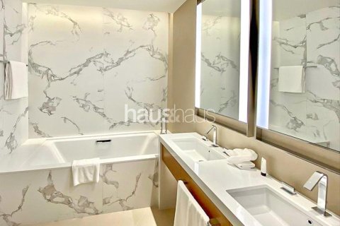 Apartment in Downtown Dubai (Downtown Burj Dubai), Dubai 2 bedrooms, 117 sq.m. № 45035 - photo 13