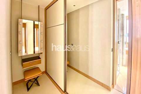 Apartment in Downtown Dubai (Downtown Burj Dubai), Dubai 2 bedrooms, 117 sq.m. № 45035 - photo 10