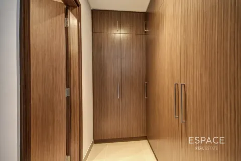 Apartment in Dubai Marina, Dubai 2 bedrooms, 104 sq.m. № 122952 - photo 8