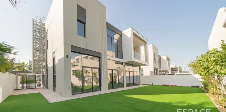 Villa en Al Furjan, Dubai, 5 dormitorios, 414 m², № 122958