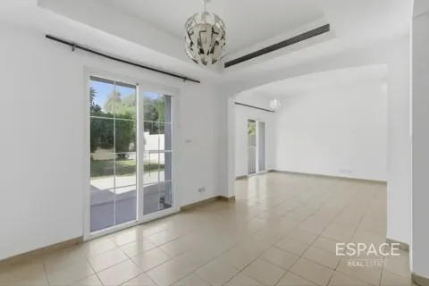Villa en Arabian Ranches, Dubai, 3 dormitorios, 259 m², № 122957 - foto 3