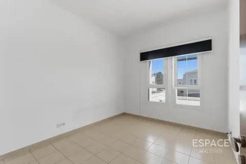 Villa en Arabian Ranches, Dubai, 3 dormitorios, 259 m², № 122957 - foto 11