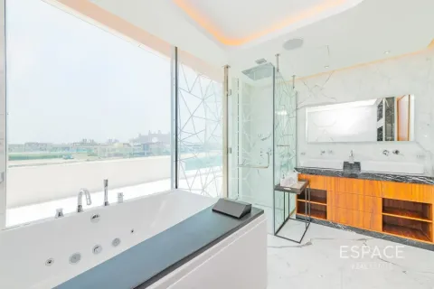 Villa in Palm Jumeirah, Dubai 5 bedrooms, 1310 sq.m. № 122953 - photo 13