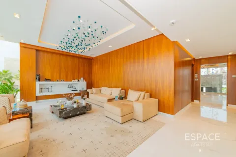 Villa in Palm Jumeirah, Dubai 5 bedrooms, 1310 sq.m. № 122953 - photo 3