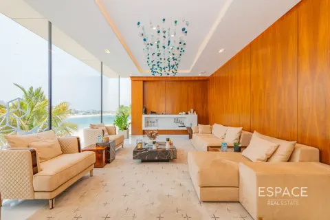 Villa in Palm Jumeirah, Dubai 5 bedrooms, 1310 sq.m. № 122953 - photo 2