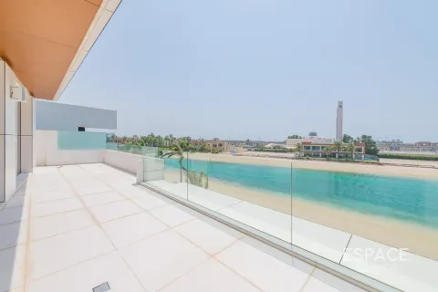 Villa in Palm Jumeirah, Dubai 5 bedrooms, 1310 sq.m. № 122953