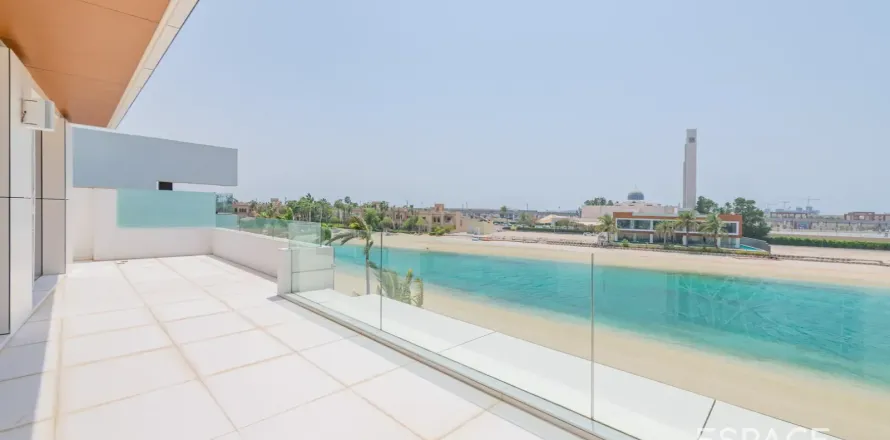 Villa in Palm Jumeirah, Dubai 5 bedrooms, 1310 sq.m. № 122953