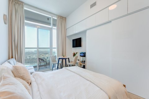 Apartment in Dubai Marina, Dubai studio, 33 sq.m. № 99340