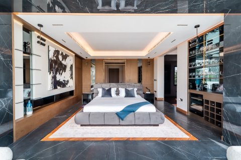 Villa in Wadi Al Safa 3, Dubai 6 bedrooms, 1368 sq.m. № 99337 - photo 16