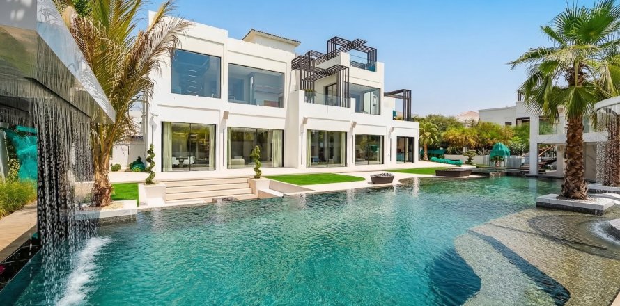 Villa in Wadi Al Safa 3, Dubai 6 bedrooms, 1368 sq.m. № 99337