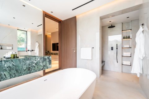 Villa in Wadi Al Safa 3, Dubai 6 bedrooms, 1368 sq.m. № 99337 - photo 13