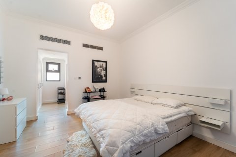 Villa en Jumeirah Islands, Dubai, 4 dormitorios, 511 m², № 99338 - foto 20