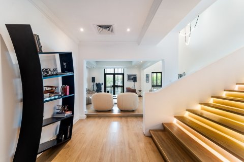 Villa en Jumeirah Islands, Dubai, 4 dormitorios, 511 m², № 99338 - foto 6