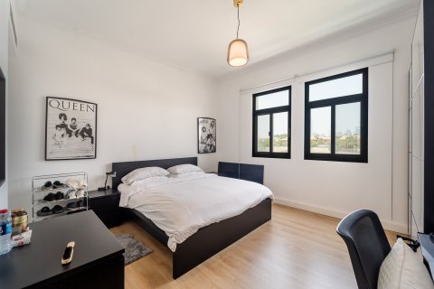 Villa en Jumeirah Islands, Dubai, 4 dormitorios, 511 m², № 99338 - foto 22