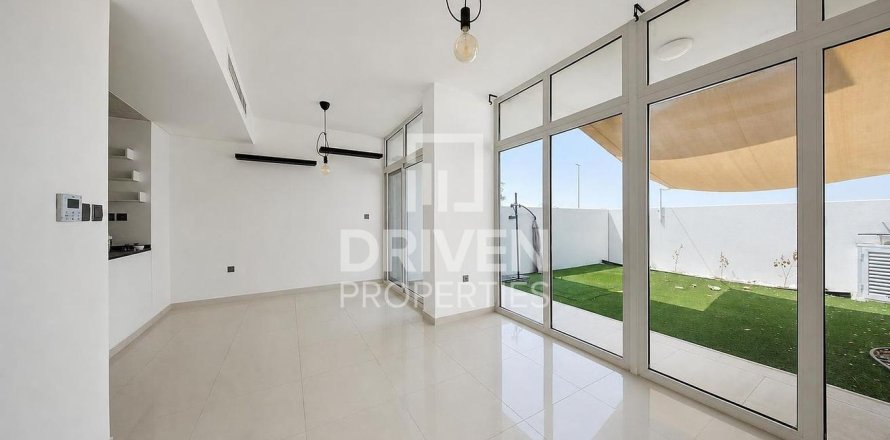 Maison de ville à Dubai, 3 chambres, 132.2 m², № 137268
