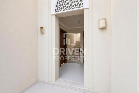 Villa in Jasmine Leaf, Al Barari, Dubai 6 bedrooms, 1017.57 sq.m. № 137267 - photo 6