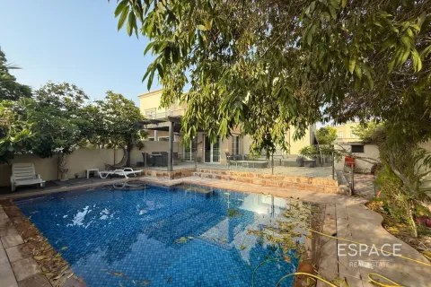 Villa à Springs 4, The Springs, Dubai, 4 chambres, 270 m², № 62223 - photo 1
