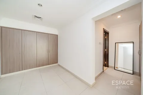 Villa in Jumeirah Islands, Dubai 4 bedrooms, 481 sq.m. № 62107 - photo 12