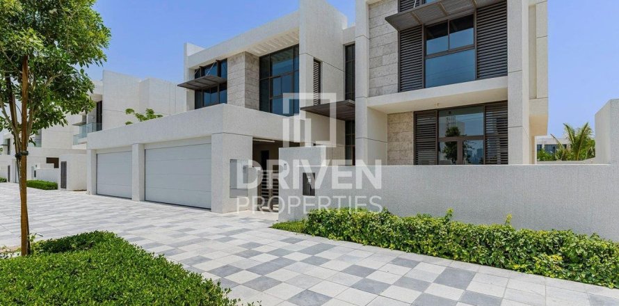 Villa en District One, Mohammed Bin Rashid City, Dubai, 6 dormitorios, 900.04 m², № 128646